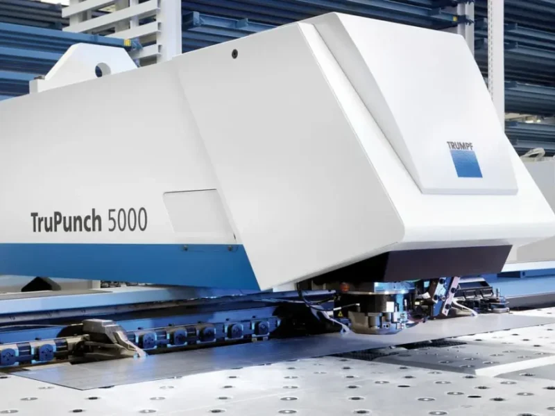 Produzione-altamente-tecnologica-dei-magazzini-verticali-automatici--1024x681