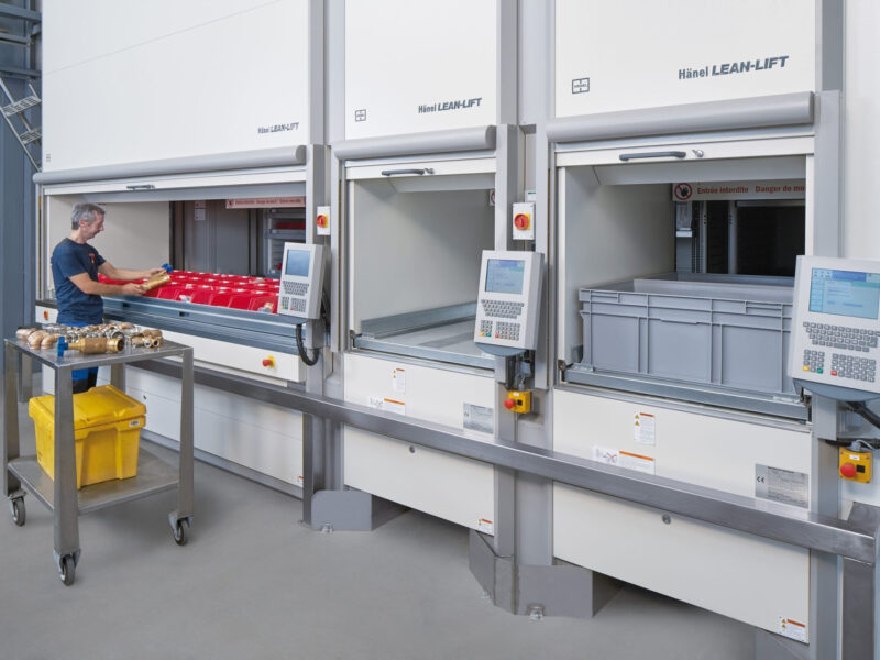 Picking di componenti e ricambi idraulici