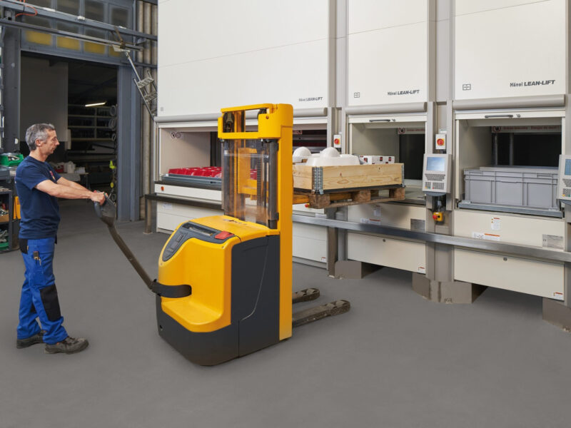 Prelievo- magazzino componenti idraulici