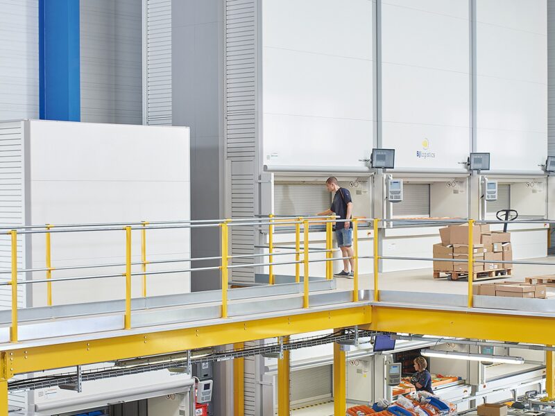 Magazzini automatici verticali su due piani