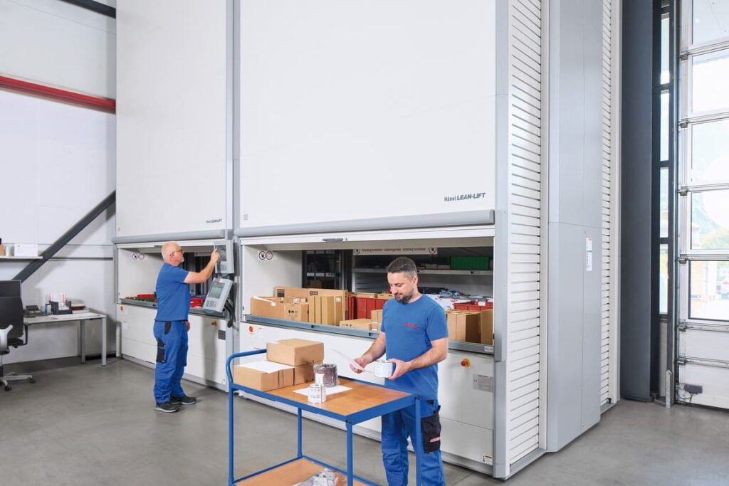 Overstock: cos’è e come evitare le scorte in eccesso in magazzino